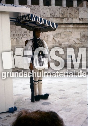 Griechenland Wachablösung 2.jpg